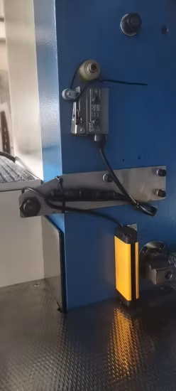 Semiautomatic Mechanical Koten Strong Export Wooden Case. Reading Book Three Knife Trimmer