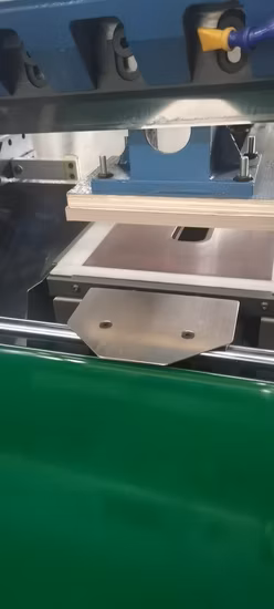 Custodia in legno semiautomatica meccanica Koten Strong Export.  Libro di lettura Trimmer a tre coltelli